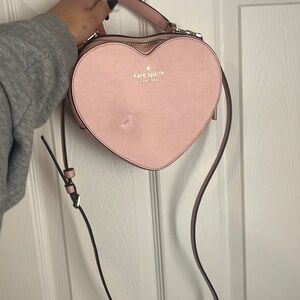 Slightly used Kate spade crossbody purse